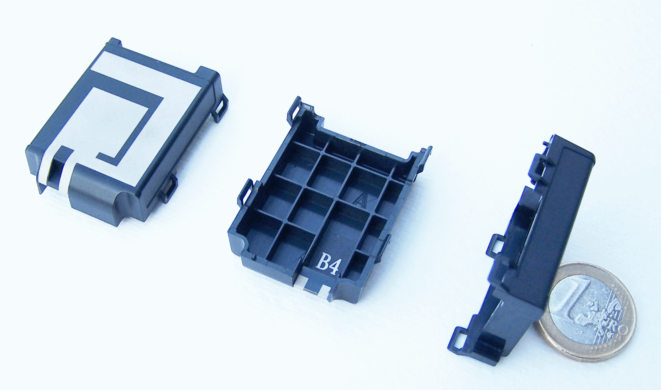 Cellular PIFA antenna