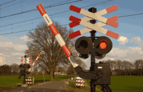 NeoMesh (SubGHz Mesh Net) at level crossing with German Railway company